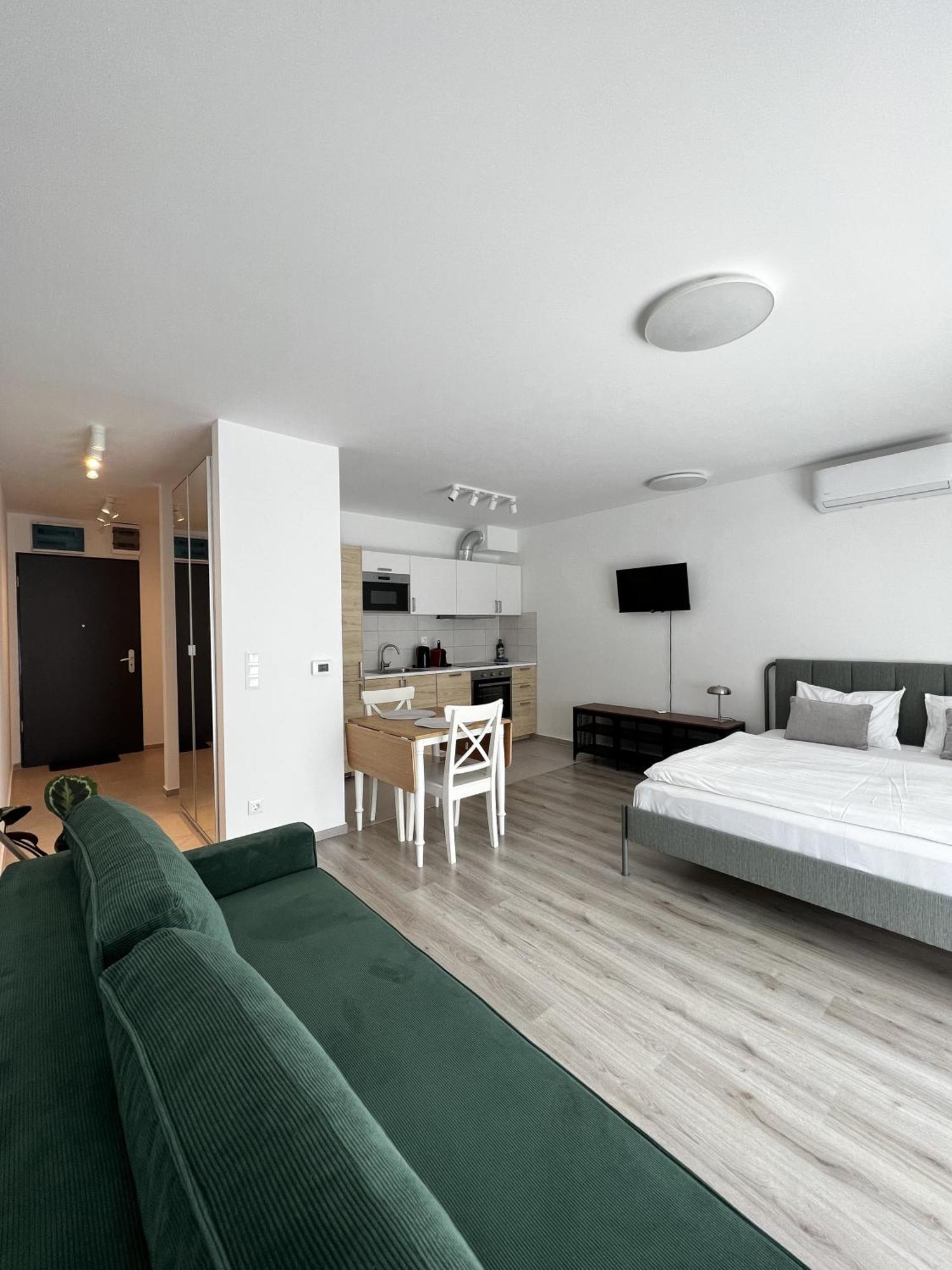 The Riverhouse Budapest Exterior photo