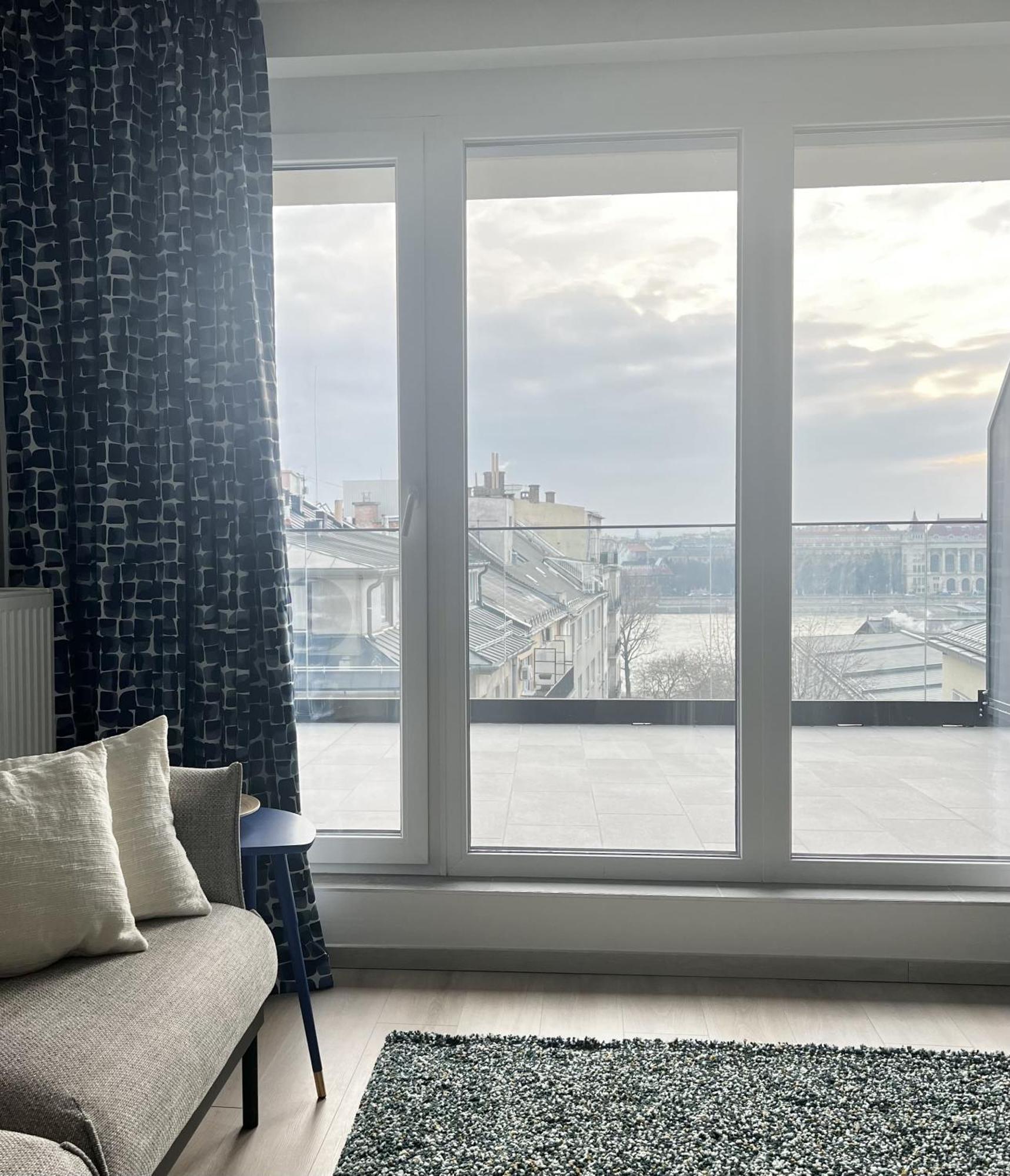 The Riverhouse Budapest Exterior photo